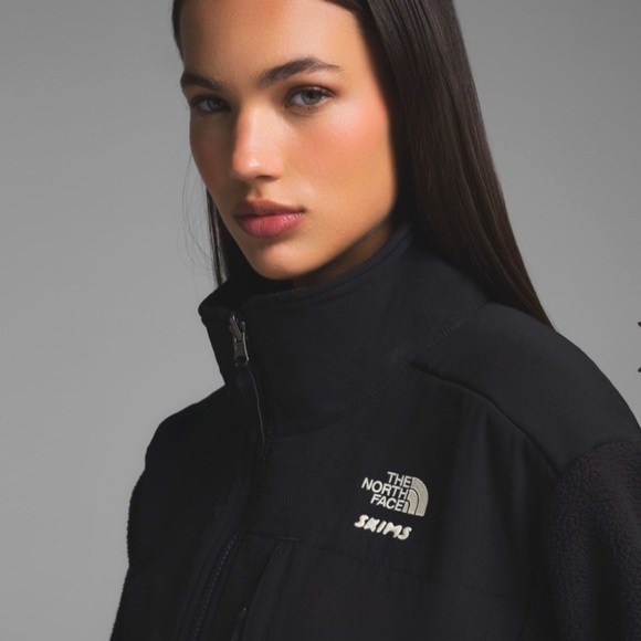 NWT THE NORTH FACE x SKIMS COLLAB 1995 RETRO DENALI FLEECE JACKET - Picture 6 of 8